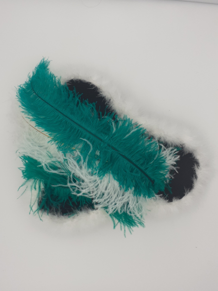 Sonderposten Funkenhut schwarz mit grünen und weißen Federn