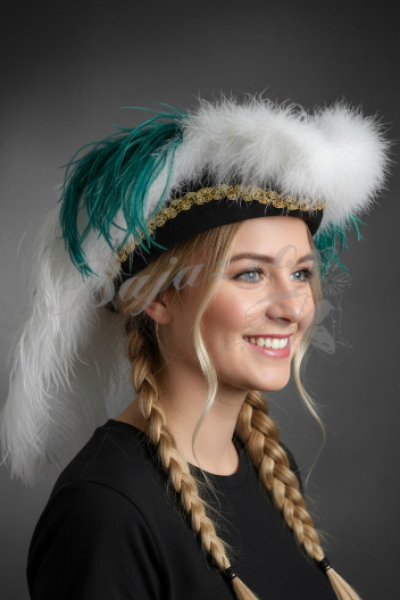 Mariechenhut schwarz mit grün-weißen Federn